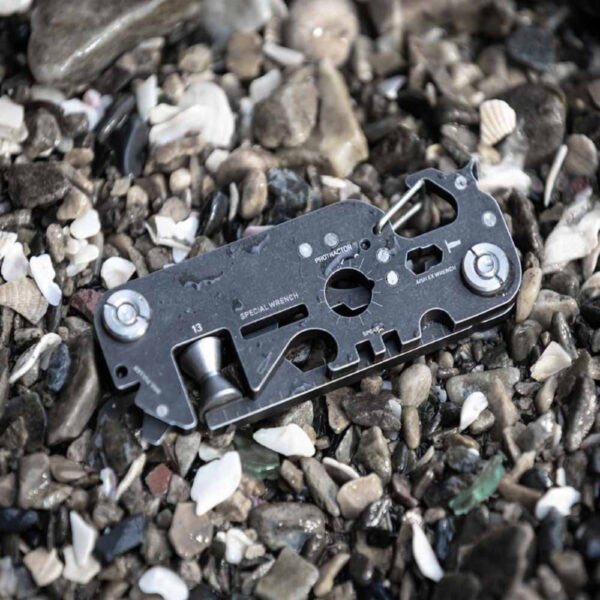 TINY TOOL - The Ultimate 26-in-1 EDC Multitool Gadget - Image 7